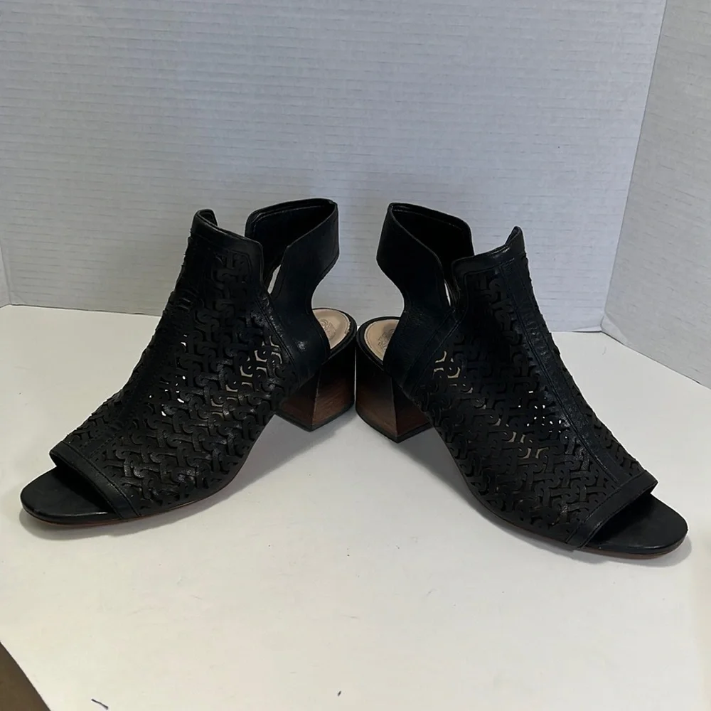 Vince Camuto Sternat “shooties”.